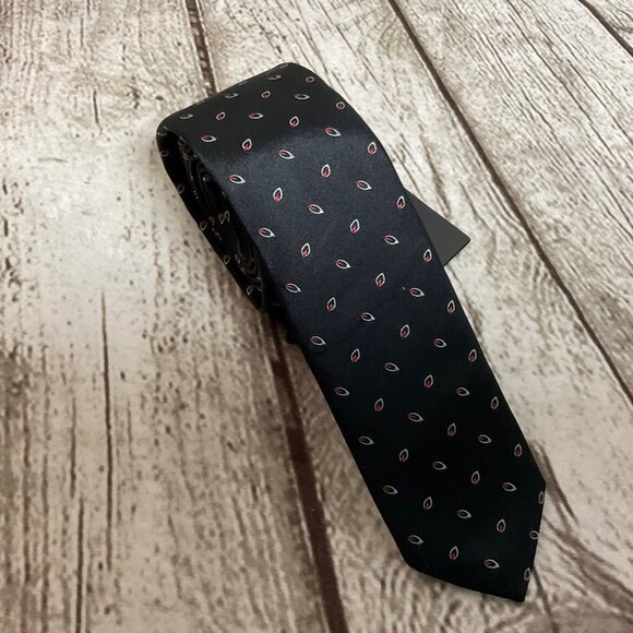 Hugo Boss Mens Tie Black Silk Abstract Paisley Made in Italy Slim 2.5